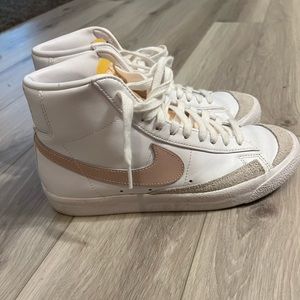 Nike Blazer Mid '77 Vintage White/Pink Oxford Sneakers CZ1055-118 Size 9